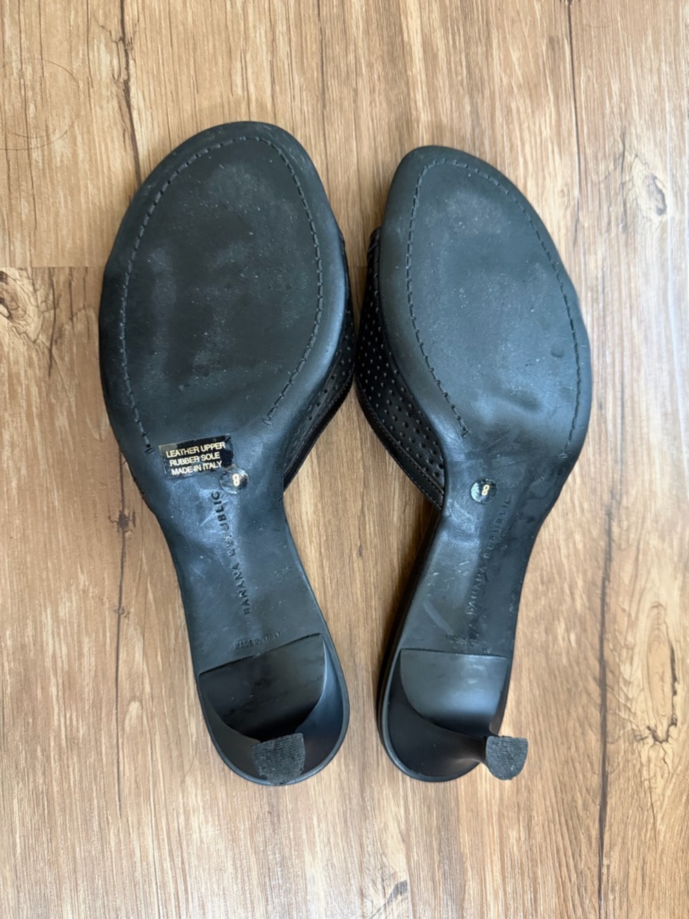 Vintage Banana Republic Black Leather Open-Toe Kitten Heel Mule kitten heels - Picture 9 of 9